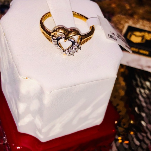 Real Diamond Mom ring for Mother’s Day! A sale so big it’s unbelievable Not CZ! - Picture 4 of 8